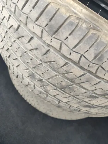2 pneus Firestone 225/45 r 17