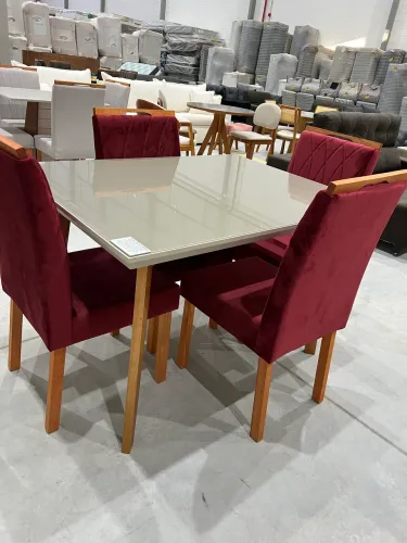 Mesa 1,20 com 4 Cadeiras Bordo BLACK WOW