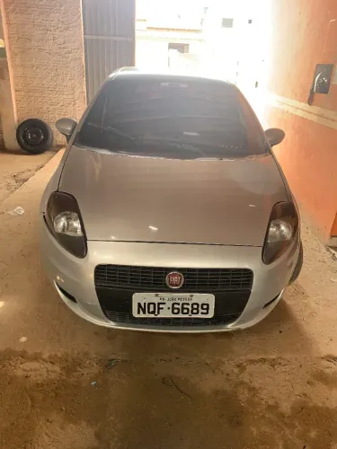 Fiat Punto Attractive 1.4 Fire Flex 8V 5P 2011