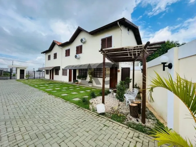Casa | Condomínio Fechado | 2 Dormitórios | Lazer | em Serra Negra - SP