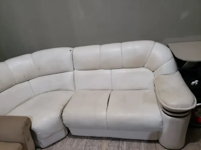 Sofá de canto branco
