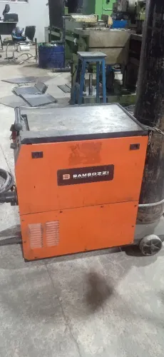 Máquina de solda mig