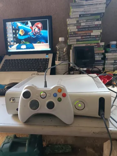 Xbox 360 com Jogos destravado controle