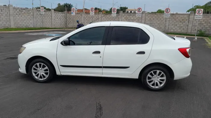 Renault Logan Authentique Flex 1.0 12V 4P 2018