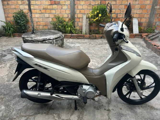Vendo Biz 125 única dona