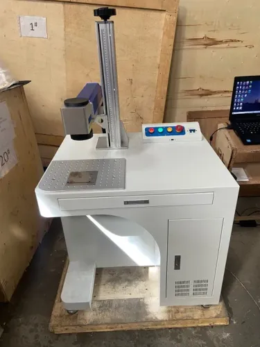 Fiber 20W com gabinete