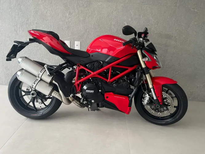 Ducati StreetFighter 848