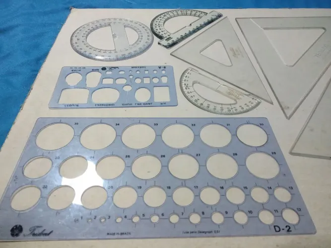 Kit para Desenho Técnico 