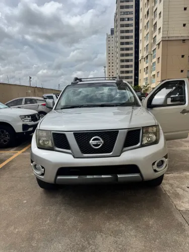 Nissan Frontier SV At.cd 4X4 2.5 TB Diesel Mec. 2014