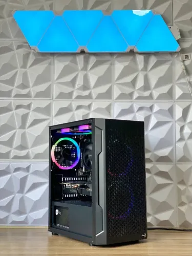 白ゲーミングpc/Ryzen5 2600/gtx1660super GTX1660Super + Ryzen 5 2600 ゲーミングPC