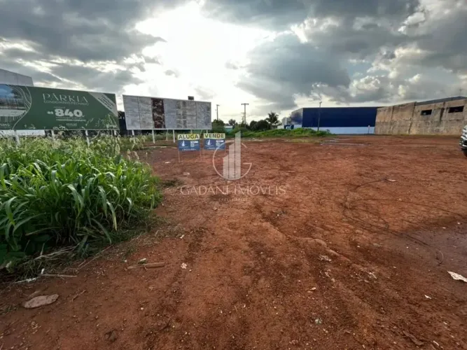 TERRENO DE 946M² PARA LOCAÇÃO OU VENDA NA BR 163 NO JD UMUARAMA EM SINOP/MT - GADANI IMÓVE