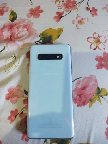 Samsung S10+