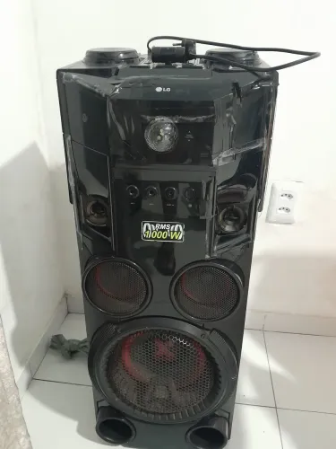 Torre de Som Lg 1000 RMS com controle