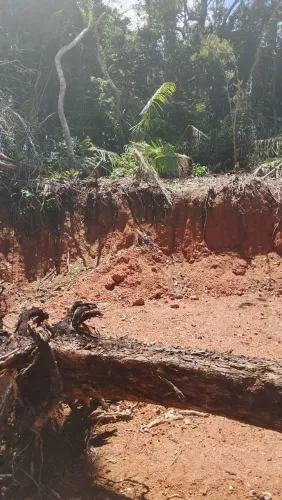 Barro  para retirar no local 