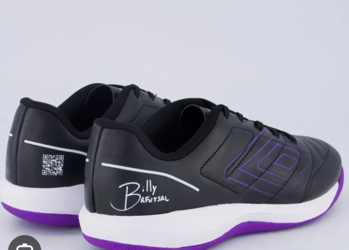 Chuteira futsal umbro