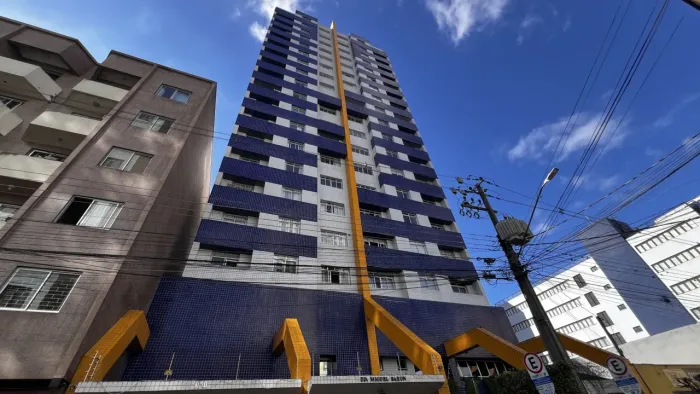 Apartamento com 2 quartos para alugar por R$ 2800.00, 59.65 m2 - CENTRO - CURITIBA/PR