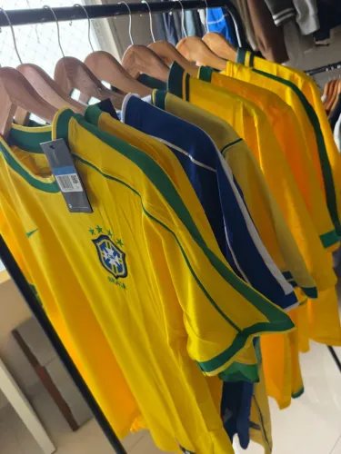 Camisas Brasil Retro e atual