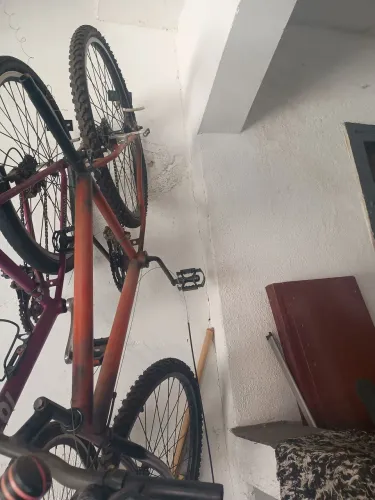 Bicicleta Caloi reformada aro 26 - precisa de banco e manopla