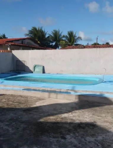 Casa na praia de catuama com piscina
