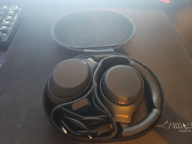 valor negociável fone Sony wh1000xm4 preto 