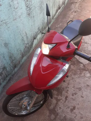 Vendo ou troco em moto do meu interesse.