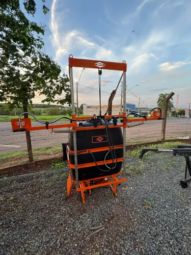 Pulverizador pecuária 600 litros