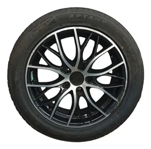 Roda com Pneus em Bom Estado BMW 320i 2.0 2015 2016 225/50 R17 Cor Preta