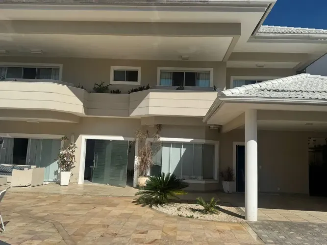 Casa de 700 m² com 4 quartos em condomínio fechado na Barra da Tijuca - Rio de Janeiro - R