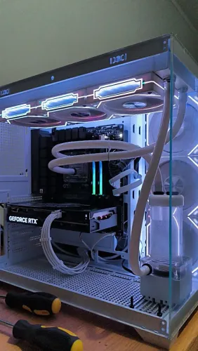 Placa de vídeo NVidia RTX 5060 Ti 8GB Galax 