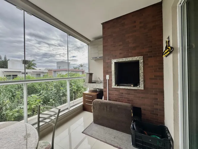 Apartamento para Locação em Florianópolis, JURERE, 2 dormitórios, 1 suíte, 2 banheiros, 1 