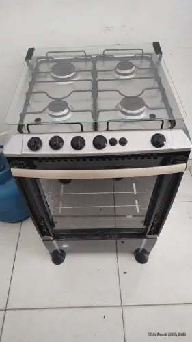 Vendo fogão Atlas 4 bocas funciona perfeitamente leia a descrição do anúncio.