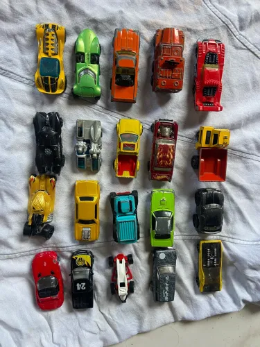 Lote de carrinhos