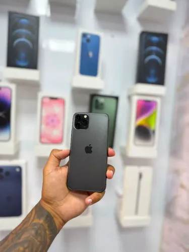 IPHONE 11 PRO 256GB<br>R$ 1.599<br>PROMOÇÃO