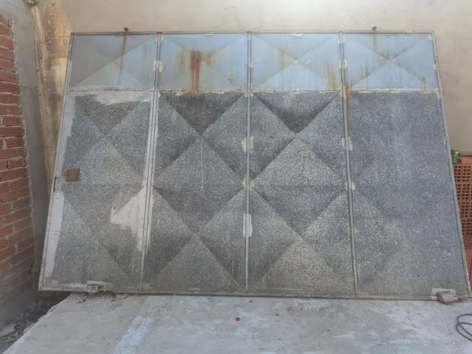 Portão de correr galvanizado