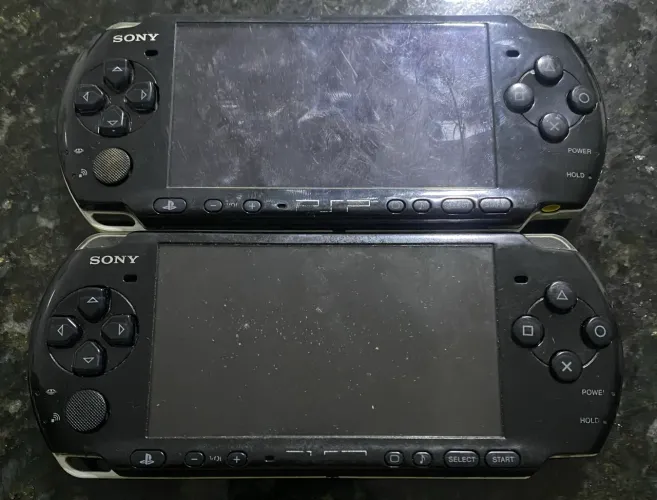 VENDO: 2 PSP Sony Originais - Ótima Oportunidade para Conserto ou Peças!