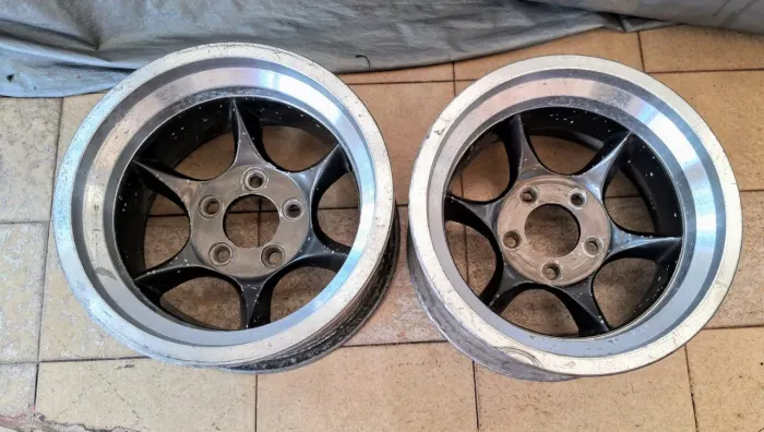 Vendo 2 rodas gaúchas aro 14 tala 8" furação 5x114