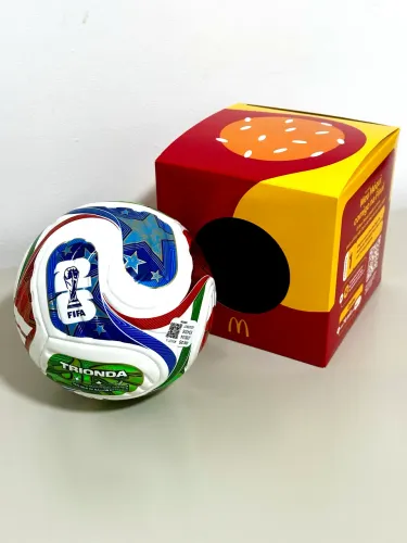 Mini Bola da Copa do Mundo FIFA 2026 - Oficial Adidas Trionda e Mc Donalds