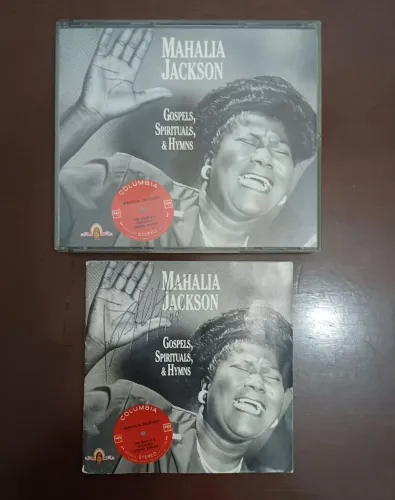 CDs"Gospels, Spirituals, & Hymns" renomada cantora gospel norte-americana Mahalia Jackson.