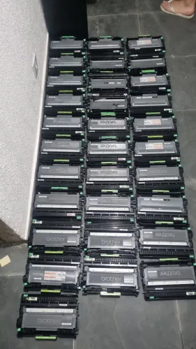 Lote de Cartuchos de Toner Brother TN-2370 Originais Vazios - 81 Unidades
