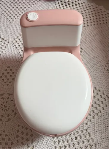 Troninho/ privadinha infantil