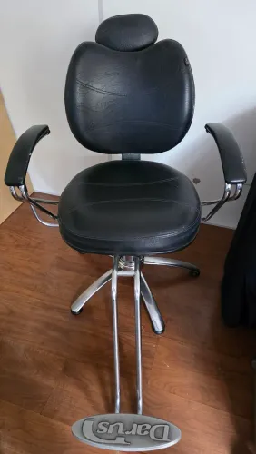 Cadeira cabeleireiro, porta esmaltes, cadeira recepção