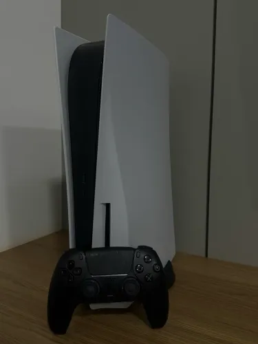 PS5 Fat com Leitor + Controle Preto Original - 825GB