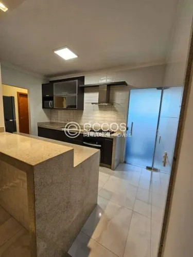 Casa em condomínio à venda, 3 quartos, 1 suíte, 2 vagas, Vila Arquelau - UBERABA/MG