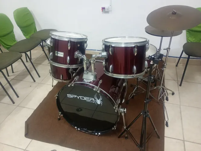 Bateria musical spider