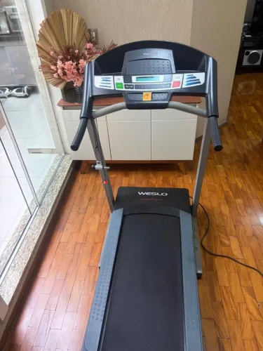 Esteira ergométrica elétrica Weslo Cadence G-7.0 + dobrável vel. máxima 16km/h - 110v