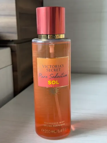 Victoria s Secrets