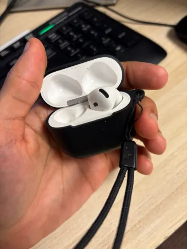 airpods 4 lado direito