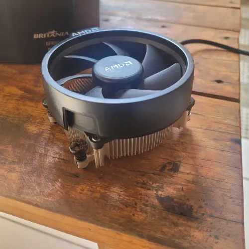 Cooler Amd Wraith Stealth Original <br>R$ 93,10<br>Shopee<br>(75)