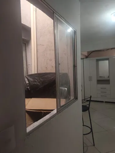 Kitnet mobiliada, pra uma pessoa