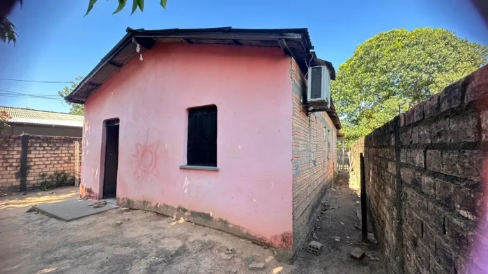 Casa no bairro Alvorada bem localizada